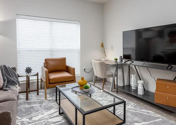 Landing Modern With Amazing Amenities Apartment *